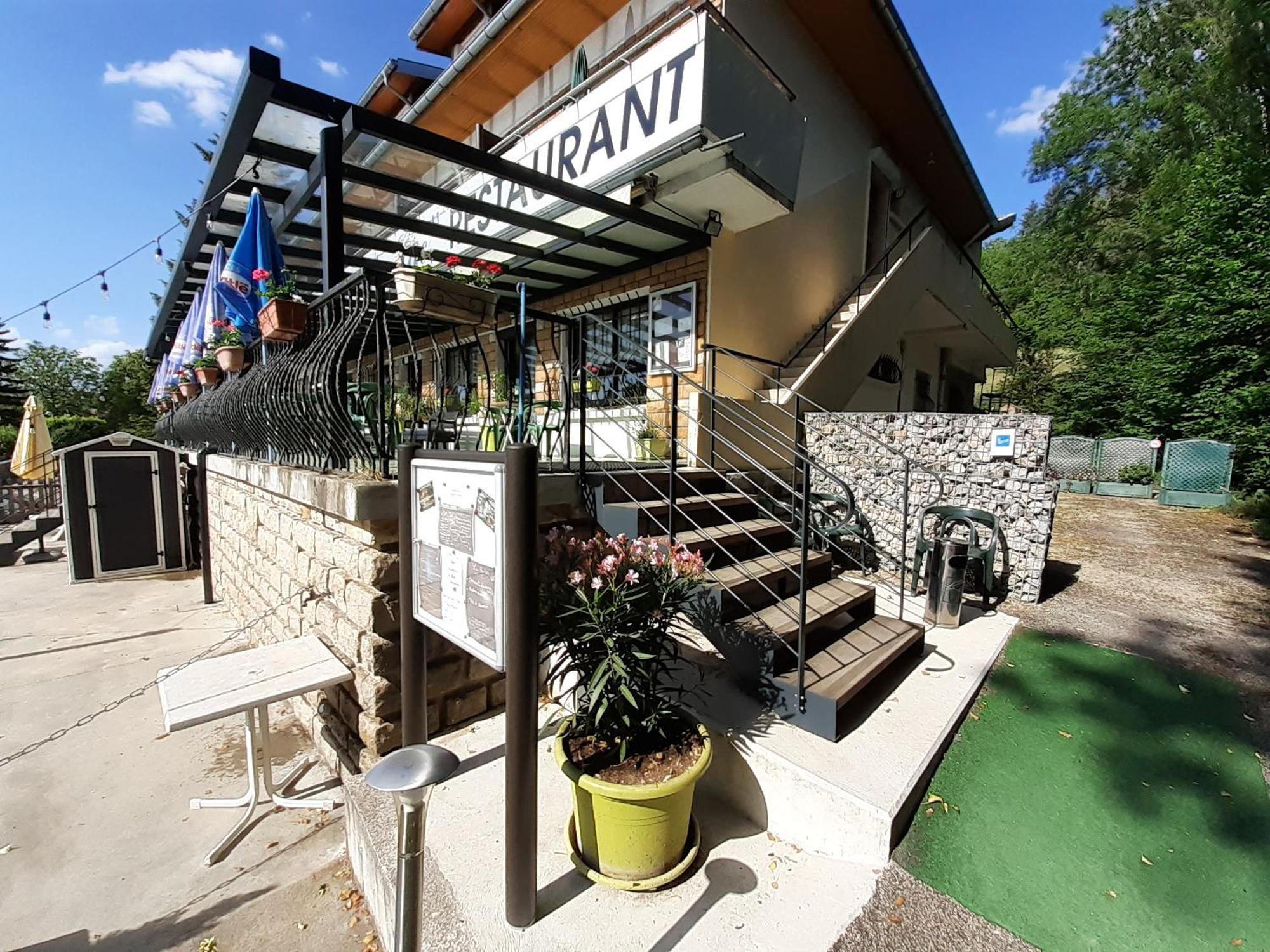 Hotel Restaurant La Chaumiere Du Lac Клерво-ле-Лак Екстериор снимка